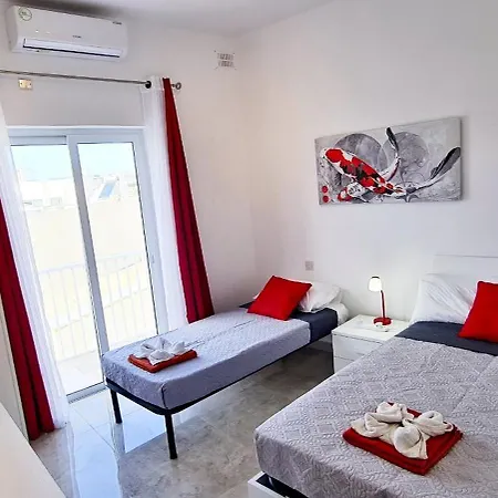 Apartman Seaside Serenity - Luxe Penthouse - Near The By Quicktrips Mellieħa