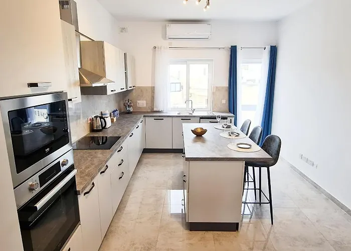 Seaside Serenity - Luxe Penthouse - Near The By Quicktrips