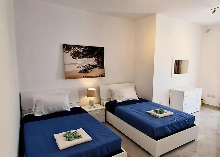 Seaside Serenity - Luxe Penthouse - Near The By Quicktrips * Mellieħa