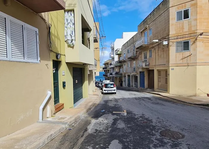 Seaside Serenity - Luxe Penthouse - Near The By Quicktrips Mellieħa