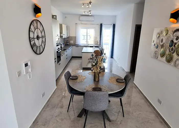 Seaside Serenity - Luxe Penthouse - Near The By Quicktrips *