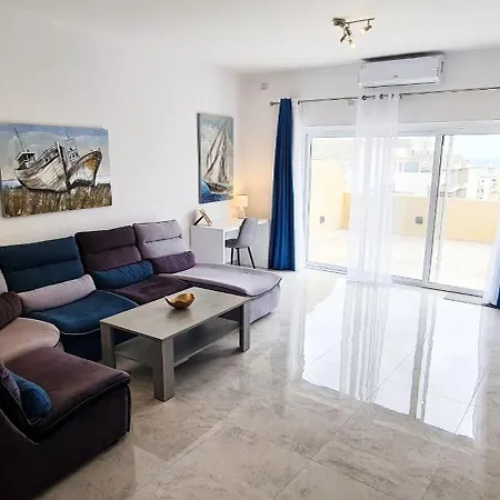 Seaside Serenity - Luxe Penthouse - Near The By Quicktrips Appartement