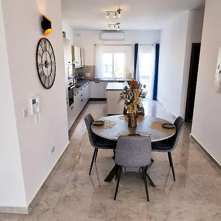 Appartement Seaside Serenity - Luxe Penthouse - Near The By Quicktrips *