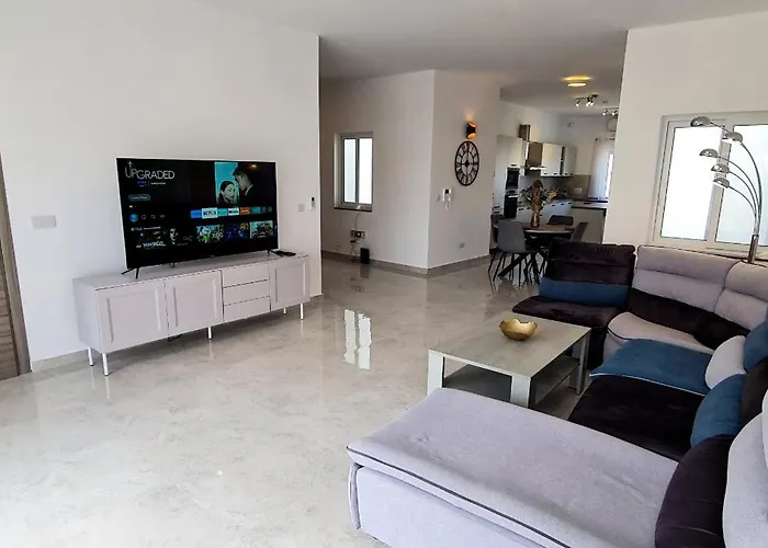 Seaside Serenity - Luxe Penthouse - Near The By Quicktrips