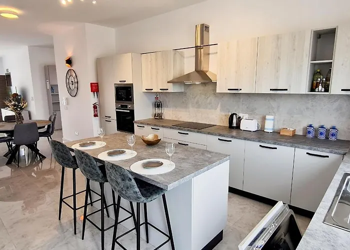 Seaside Serenity - Luxe Penthouse - Near The By Quicktrips * Mellieħa