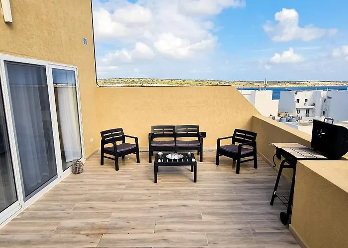 Seaside Serenity - Luxe Penthouse - Near The By Quicktrips Daire