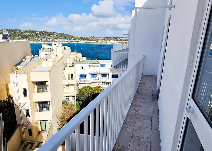 Daire Seaside Serenity - Luxe Penthouse - Near The By Quicktrips Mellieħa